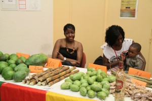 Le matin même Samuel était allé à Roissy récupérer les produits venant du cameroun pour les vendre aus participants de la soirée