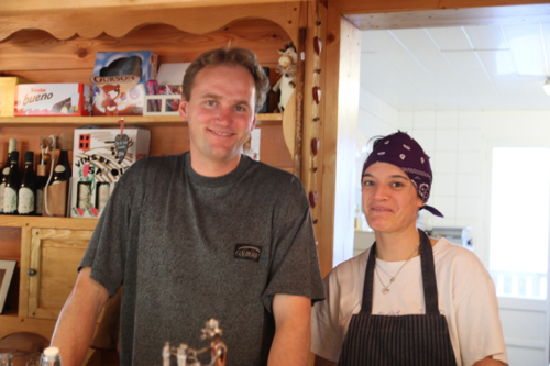 Marc et Corinne l'ancienne skieuse de haut niveau devenue cuisinière de haut niveau...